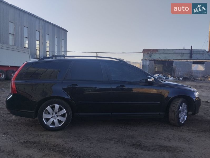 Универсал Volvo V50 2009 в Дрогобыче