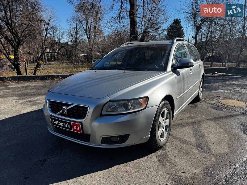 Volvo V50 2009