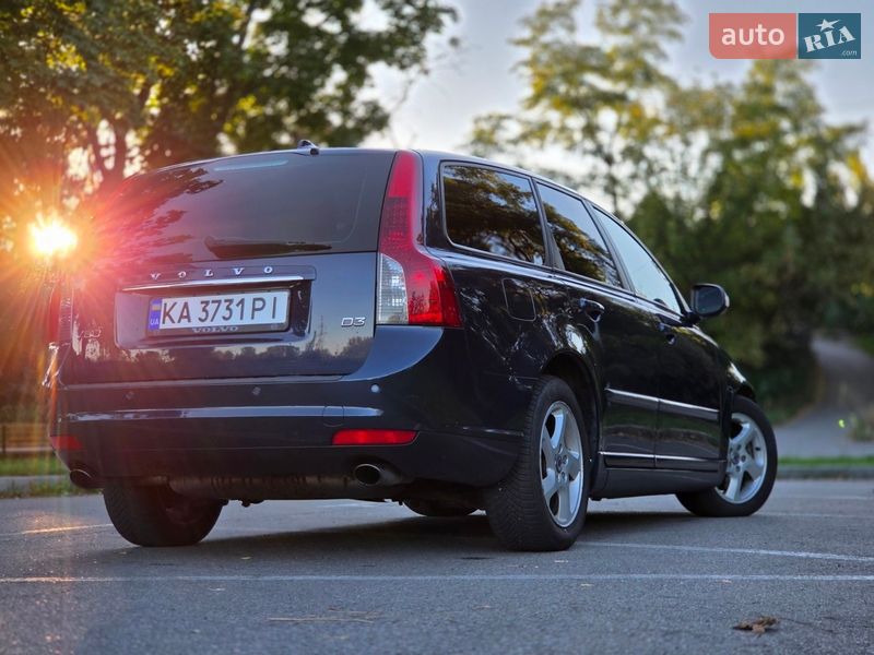 Универсал Volvo V50 2012 в Вышгороде