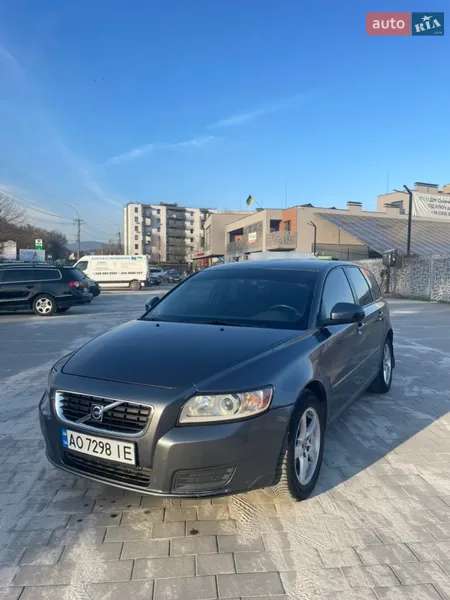 Volvo V50 2009