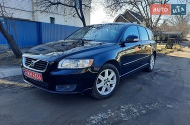 Універсал Volvo V50 2010 в Полтаві