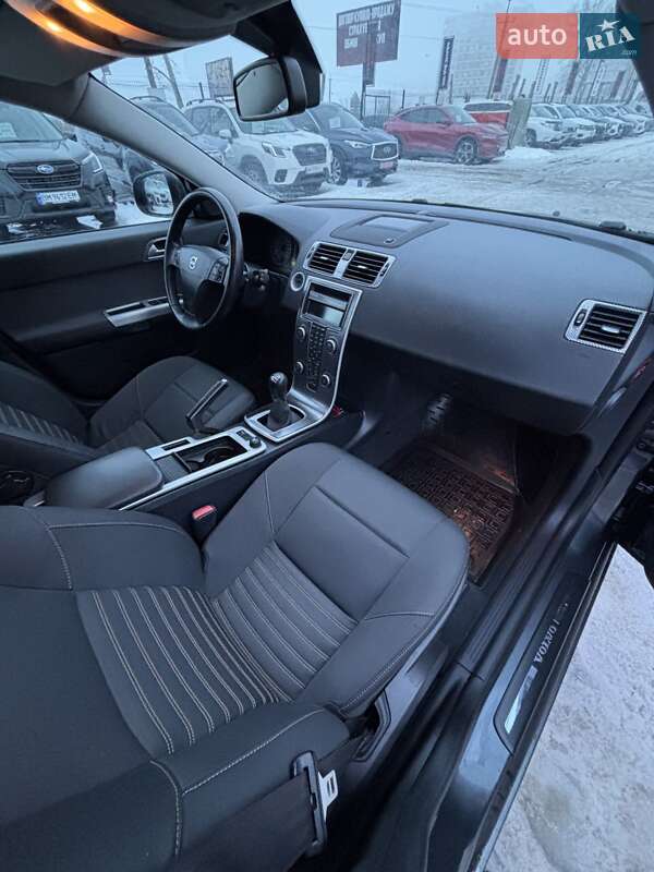 Універсал Volvo V50 2012 в Білогородці