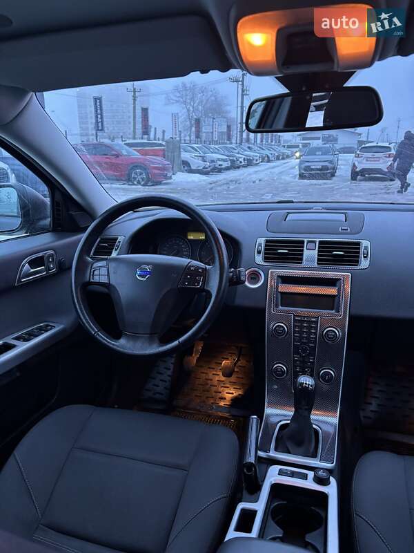 Універсал Volvo V50 2012 в Білогородці