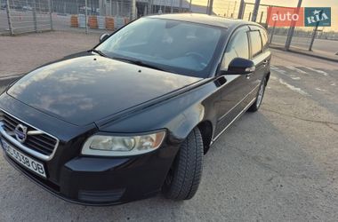Универсал Volvo V50 2010 в Львове