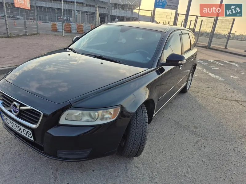 Volvo V50 2010