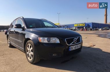 Универсал Volvo V50 2010 в Львове