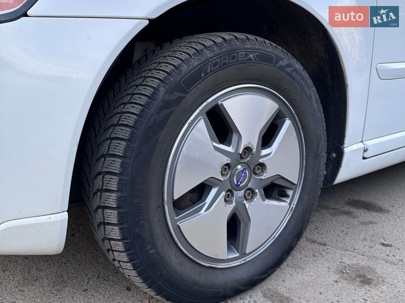 Универсал Volvo V50 2010 в Сумах