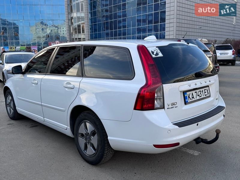 Универсал Volvo V50 2010 в Сумах