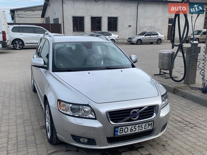 Volvo V50 2011
