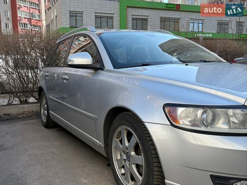 Универсал Volvo V50 2012 в Киеве