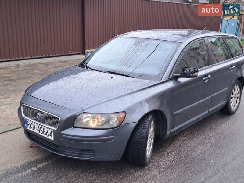 Volvo V50 2004