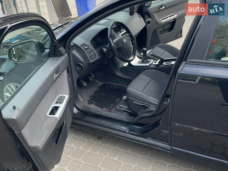 Универсал Volvo V50 2010 в Львове фото 7 Универсал Volvo V50 2010 в Львове