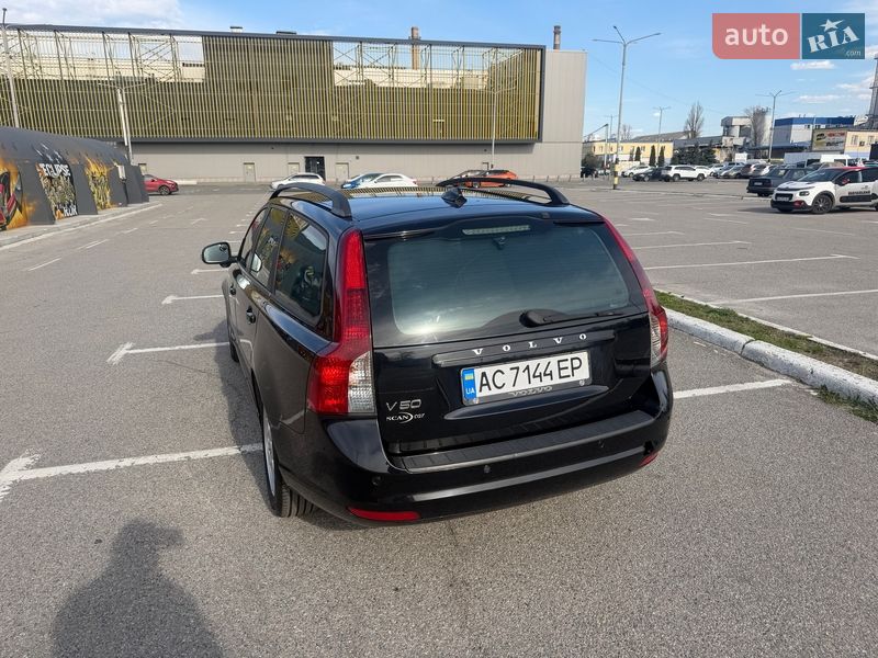 Універсал Volvo V50 2010 в Києві