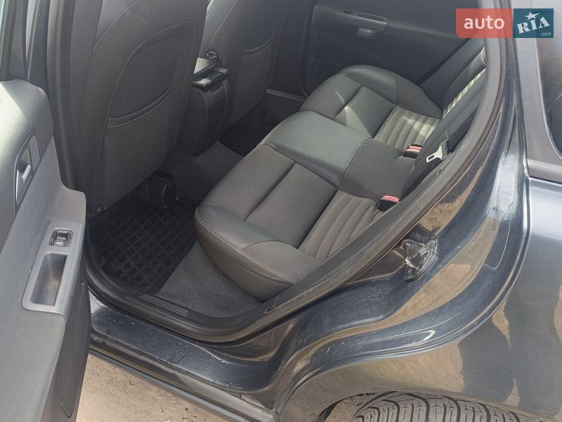 Універсал Volvo V50 2008 в Рівному