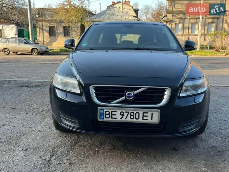 Volvo V50 2009