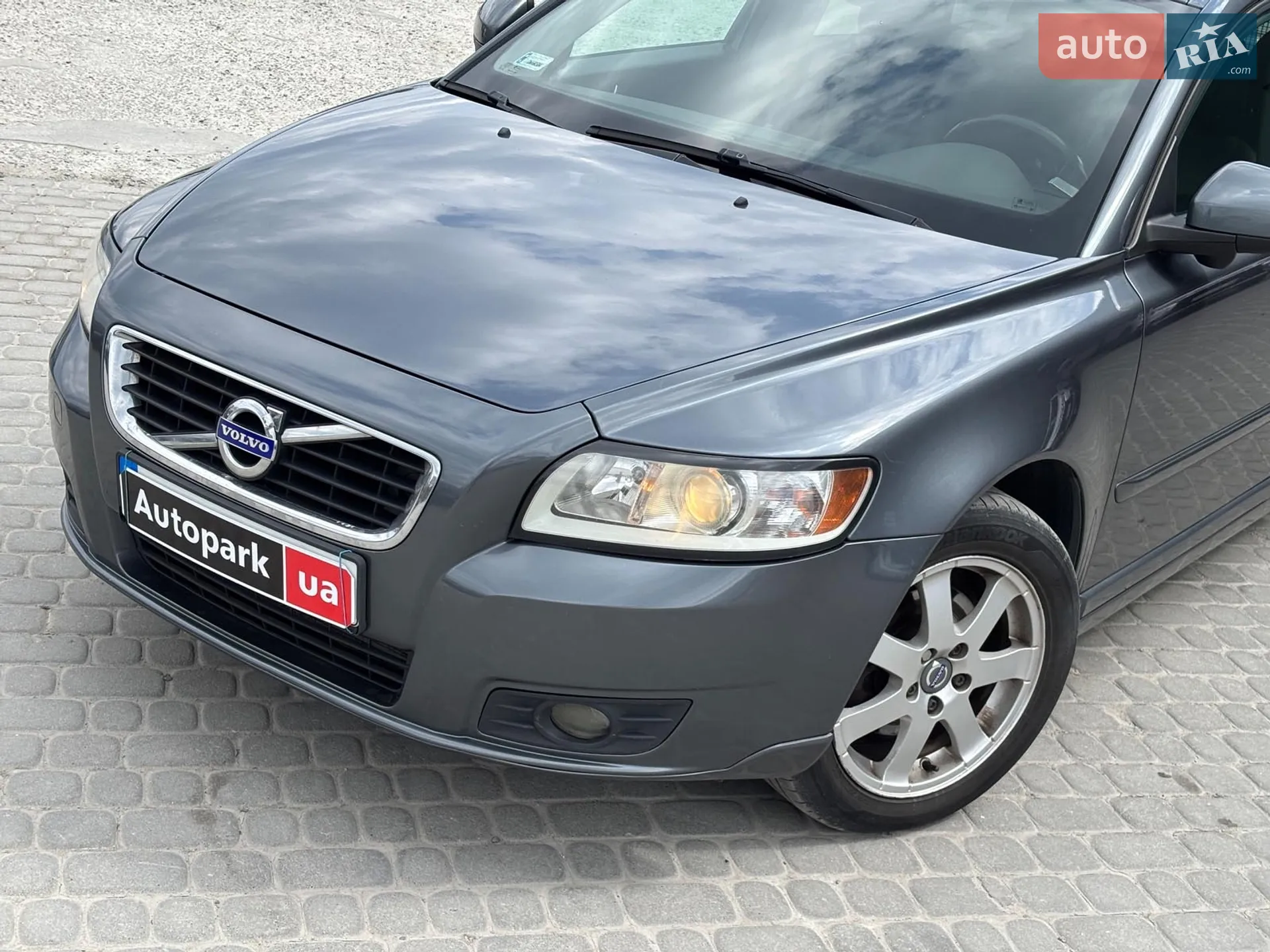 2011 Volvo V50 - мініатюра 3