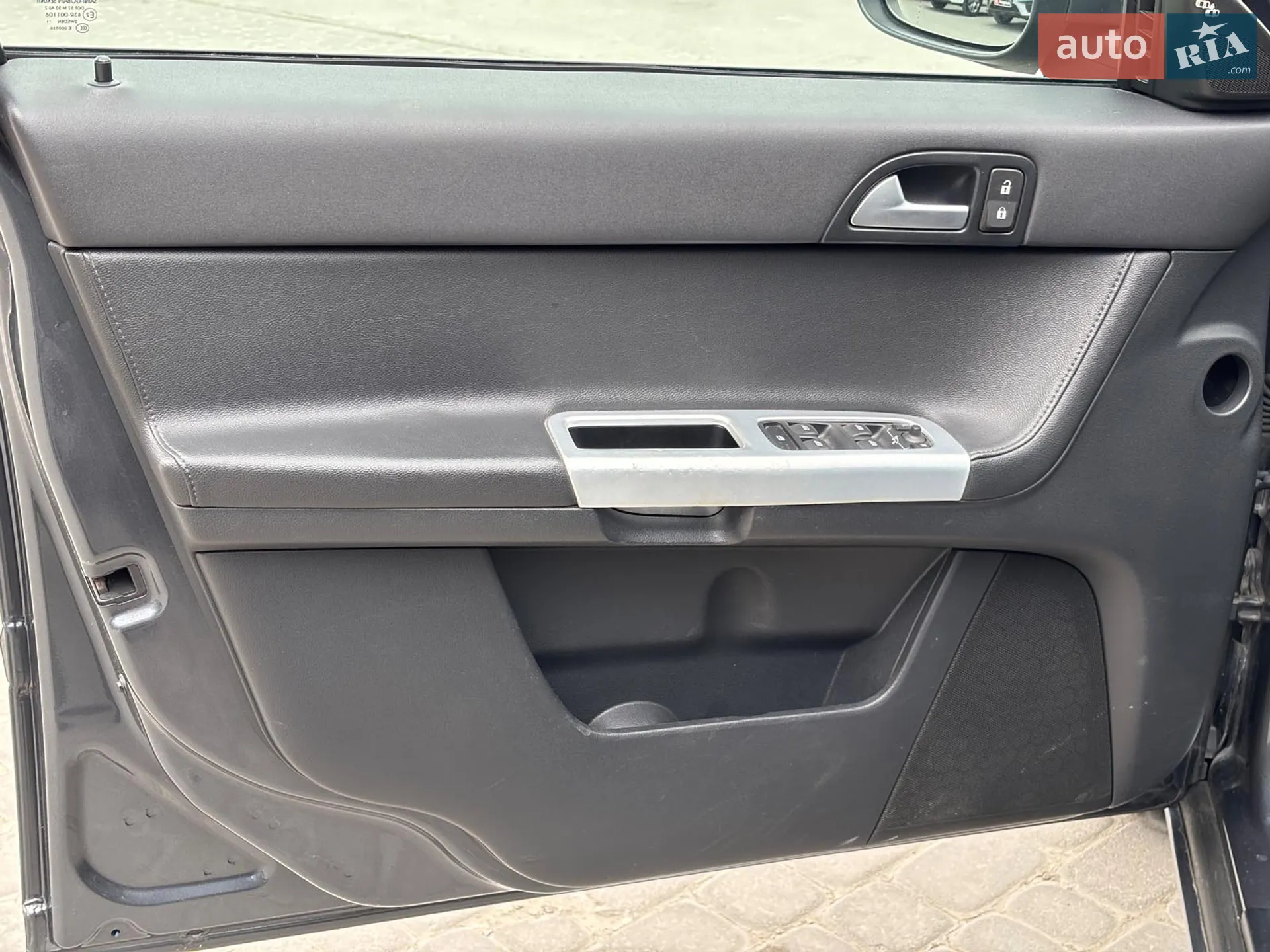 2011 Volvo V50 - мініатюра 16