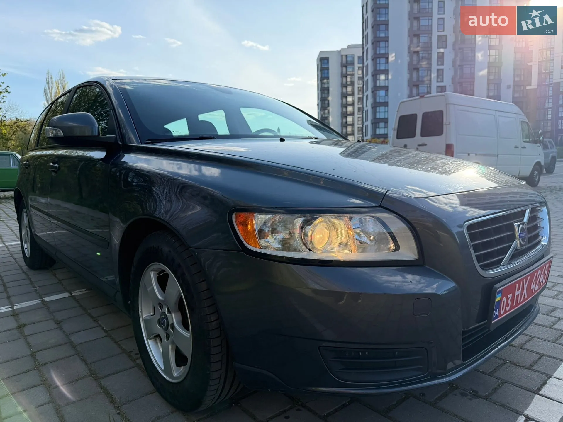 2010 Volvo V50 - фото 1