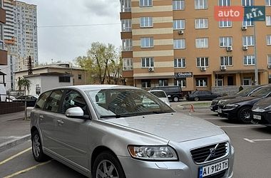 Универсал Volvo V50 2012 в Киеве