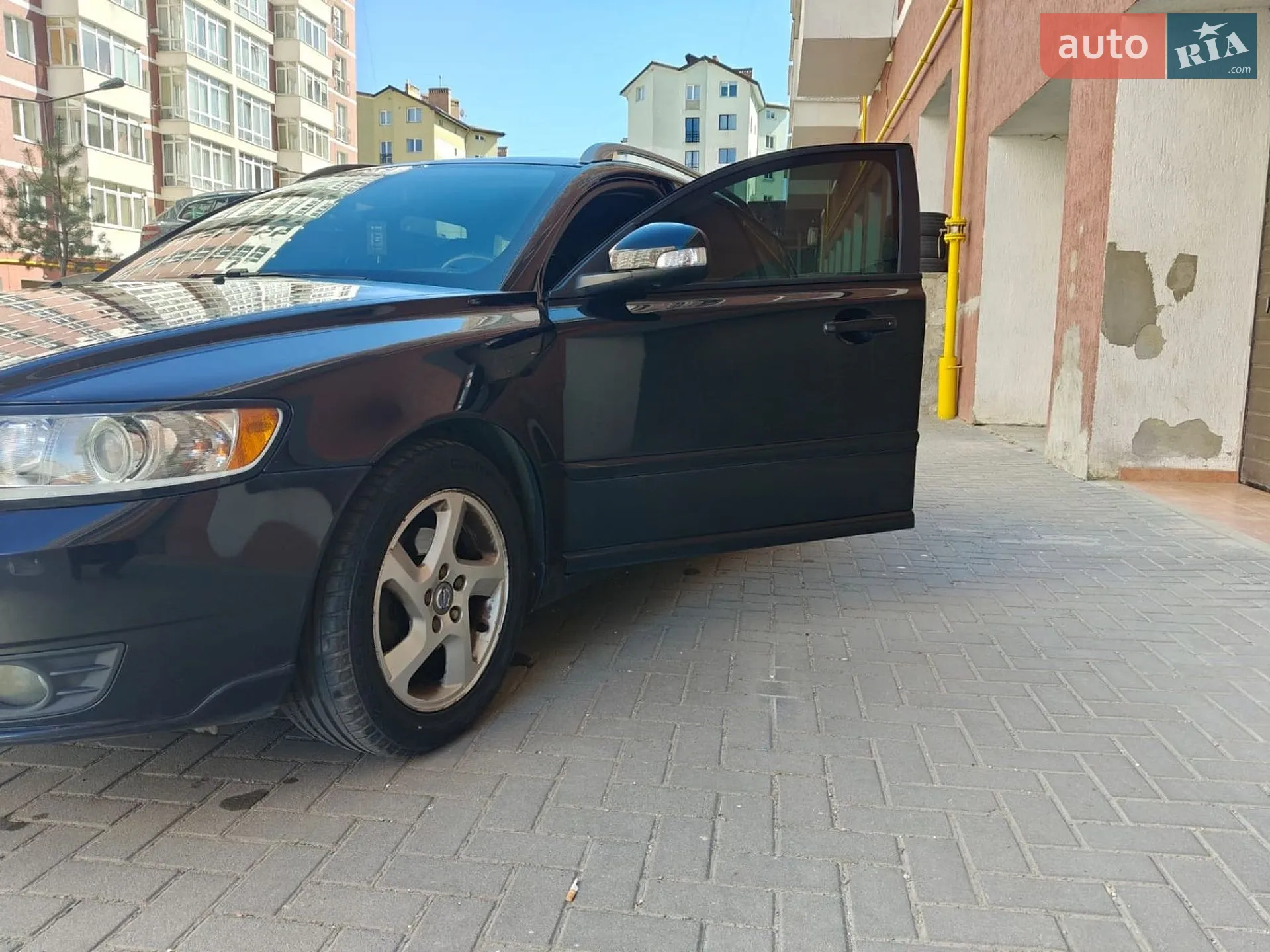 2010 Volvo V50 - мініатюра 2