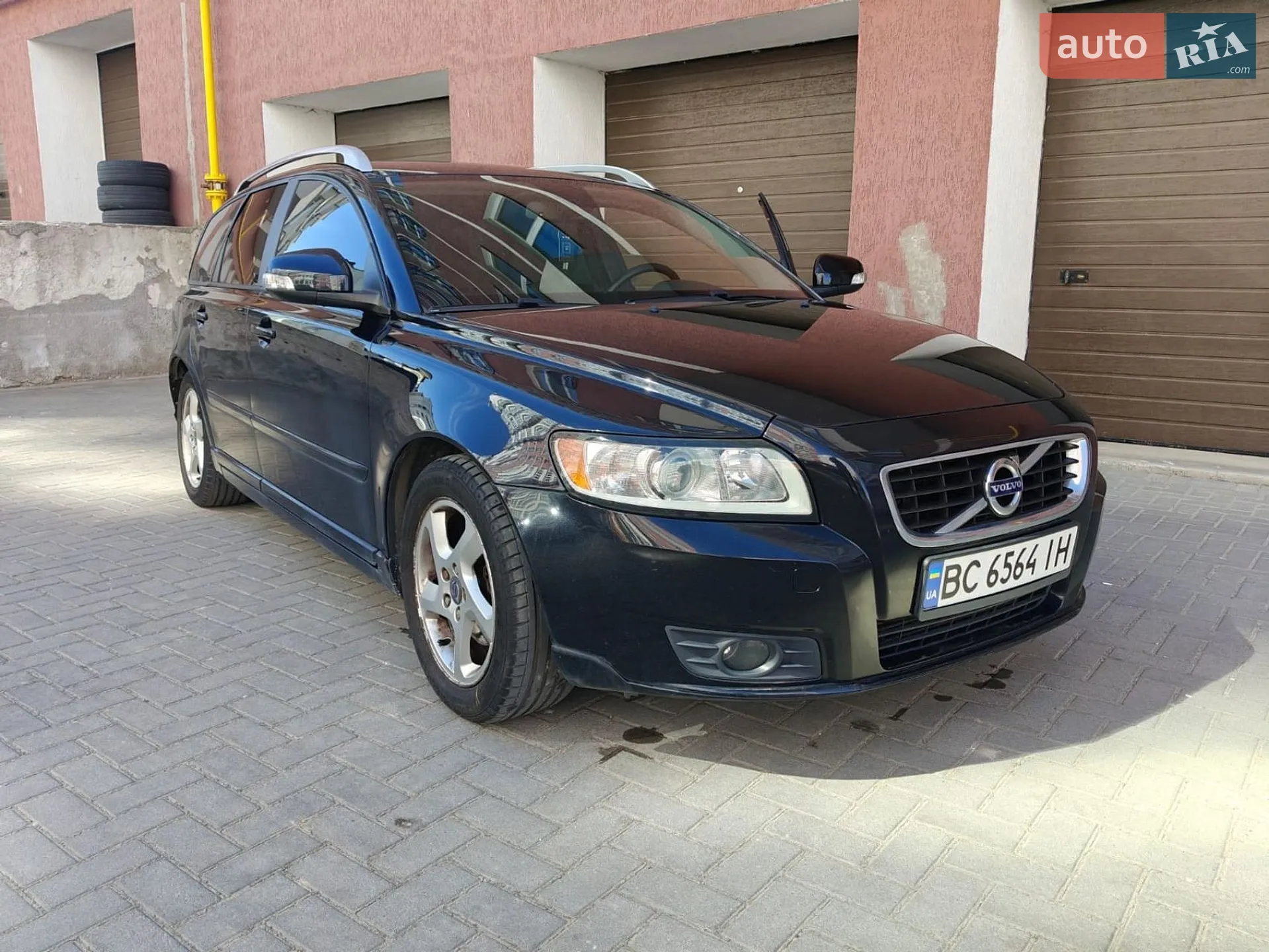 2010 Volvo V50 - фото 1