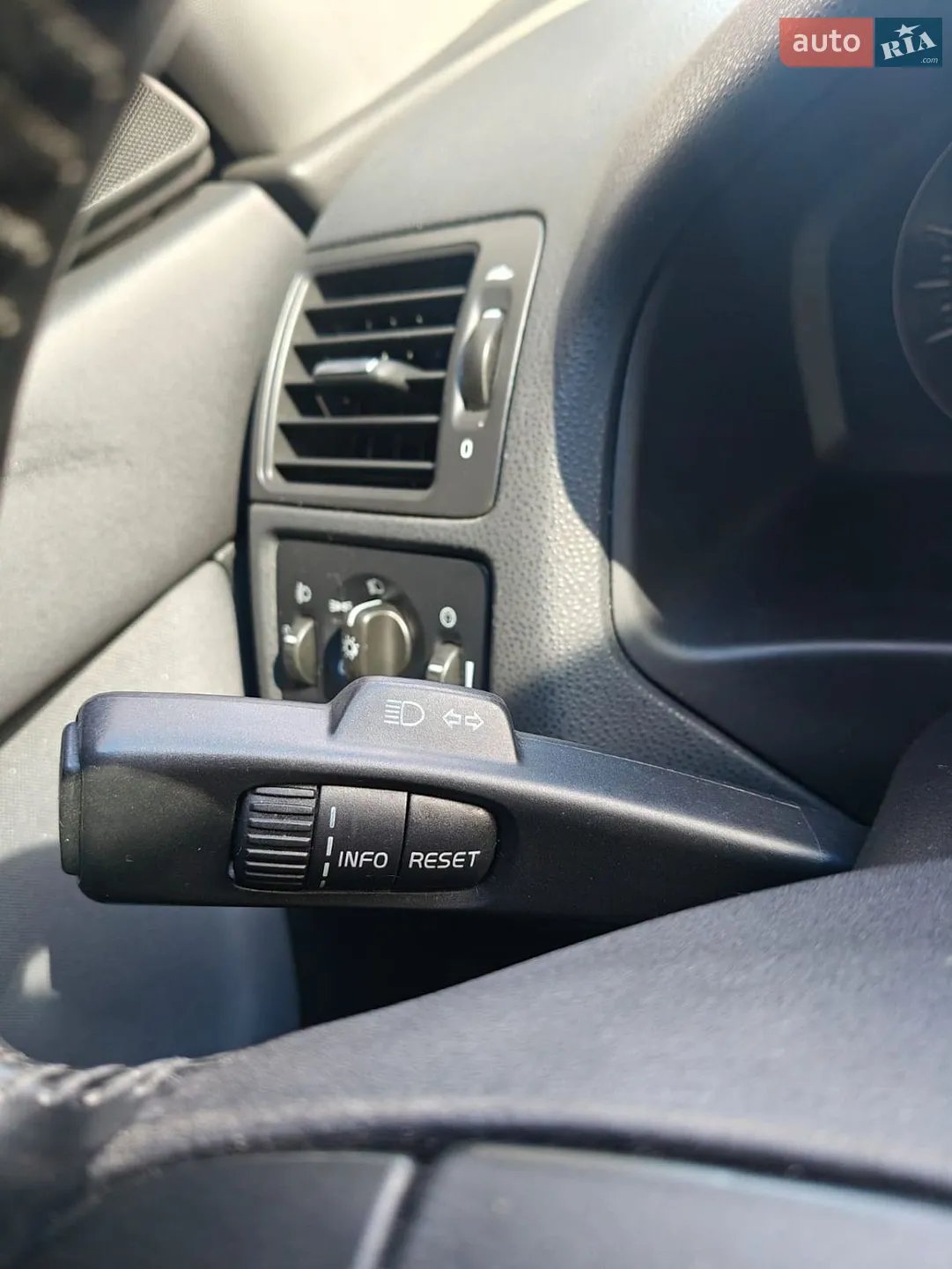 2010 Volvo V50 - мініатюра 14