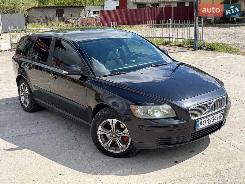 Volvo V50 2004