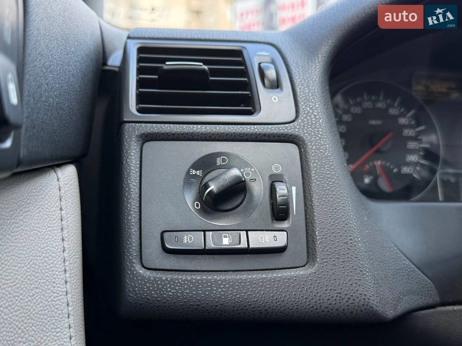 2010 Volvo V50 - мініатюра 17