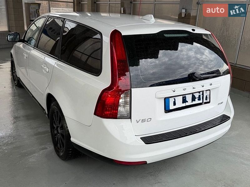 Универсал Volvo V50 2009 в Воловце