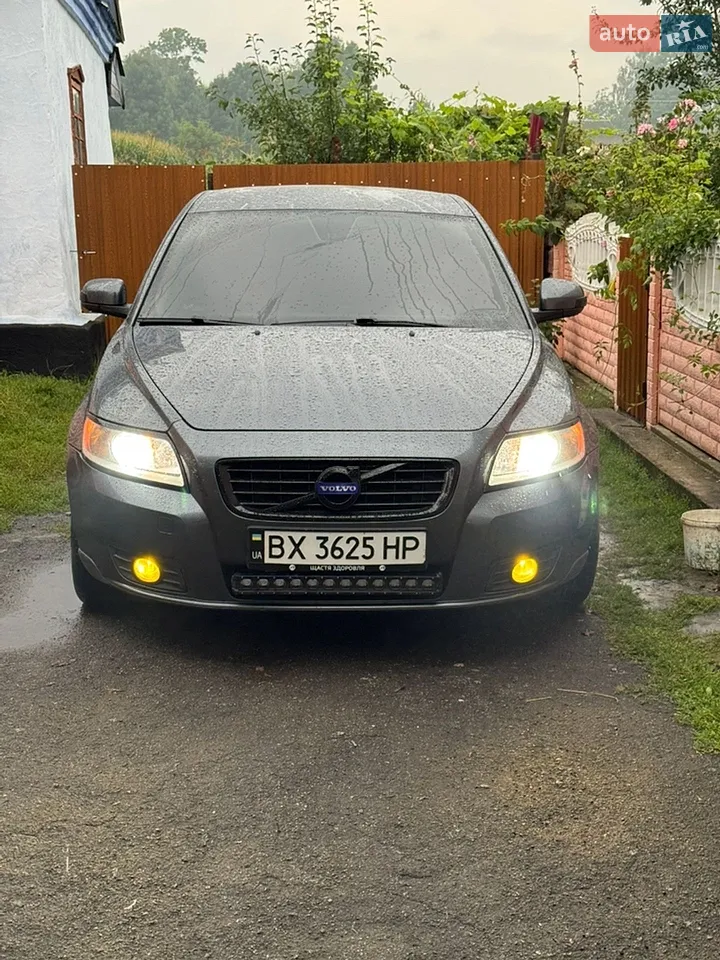 2010 Volvo V50 - мініатюра 8