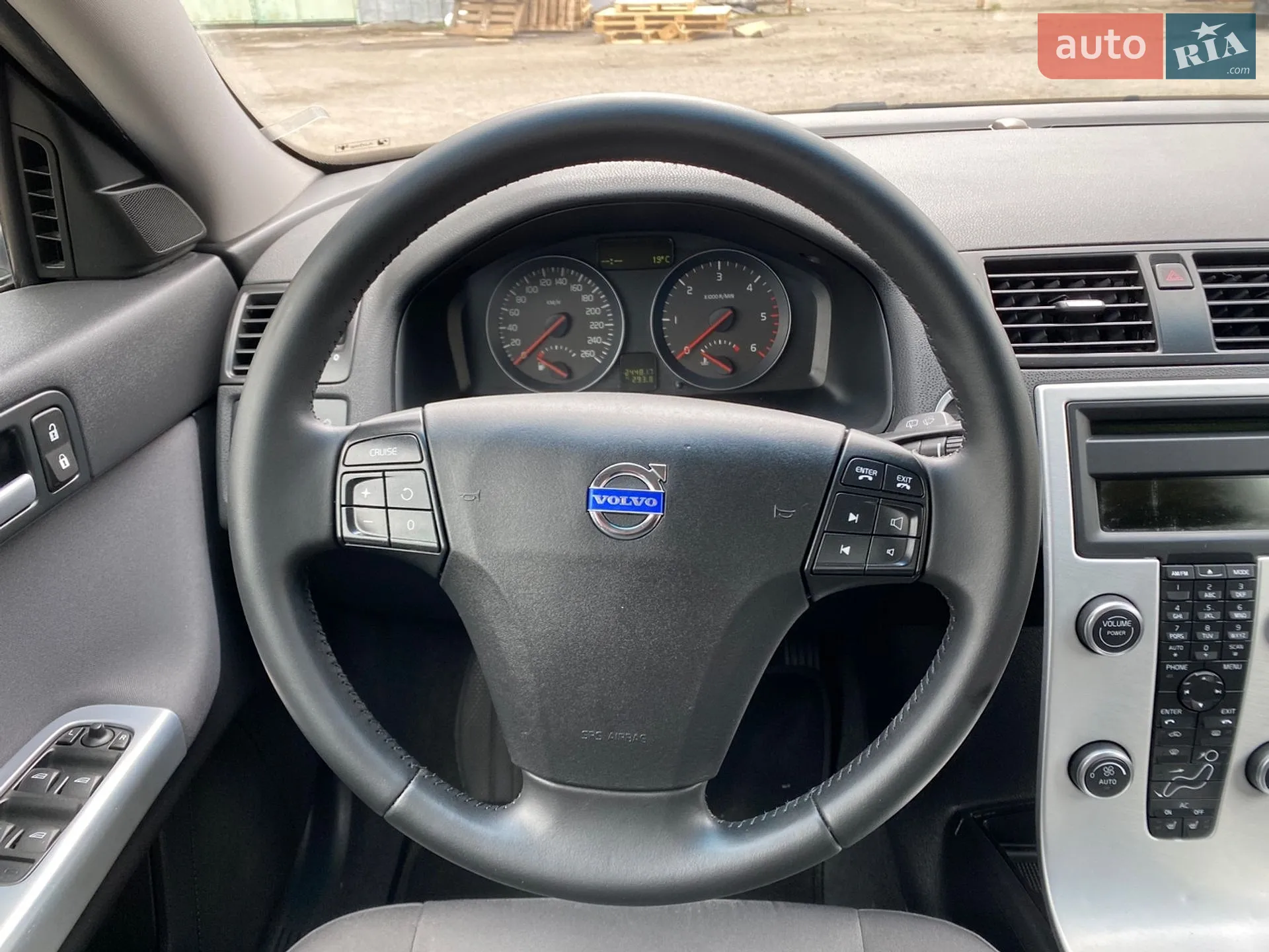 2011 Volvo V50 - мініатюра 16