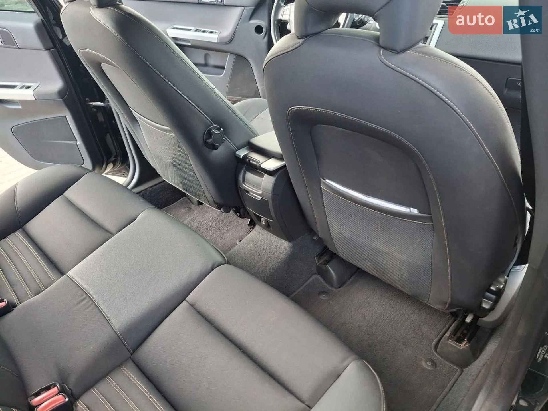 2011 Volvo V50 - мініатюра 17