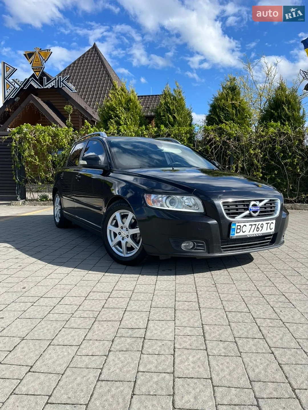 2011 Volvo V50 - мініатюра 2