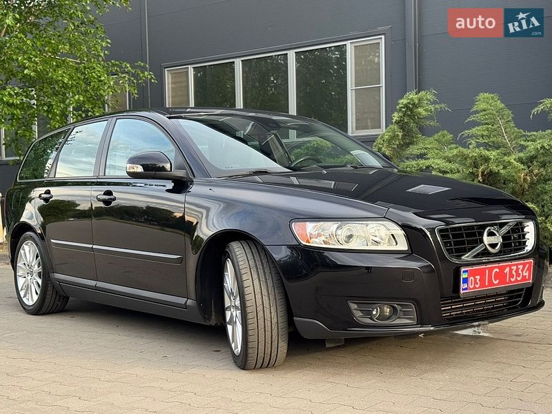 Універсал Volvo V50 2010 в Білій Церкві