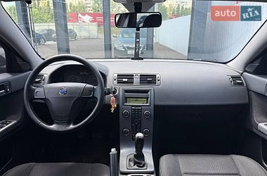 Универсал Volvo V50 2010 в Киеве фото 13 Универсал Volvo V50 2010 в Киеве