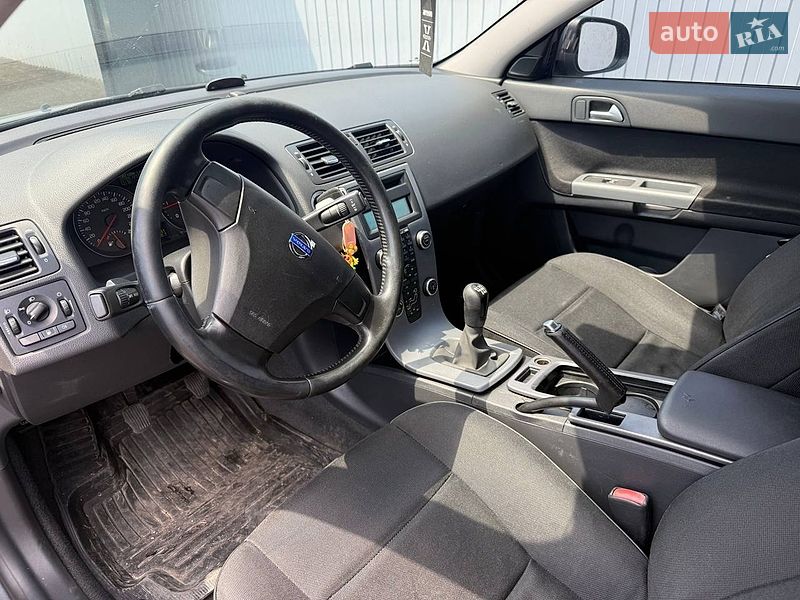 Универсал Volvo V50 2010 в Киеве фото 21 Универсал Volvo V50 2010 в Киеве