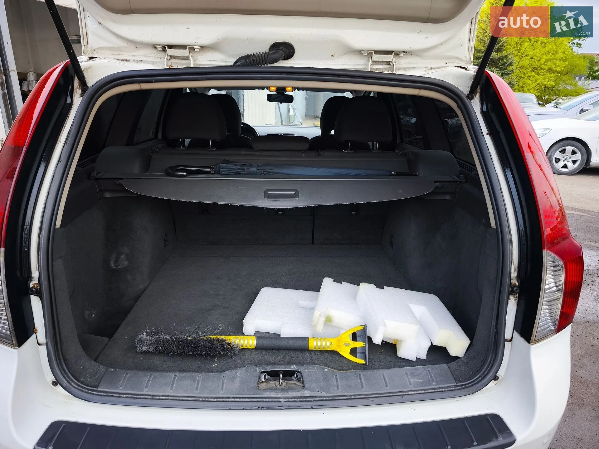 2011 Volvo V50 - мініатюра 6