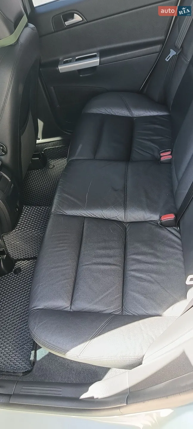 2011 Volvo V50 - мініатюра 15