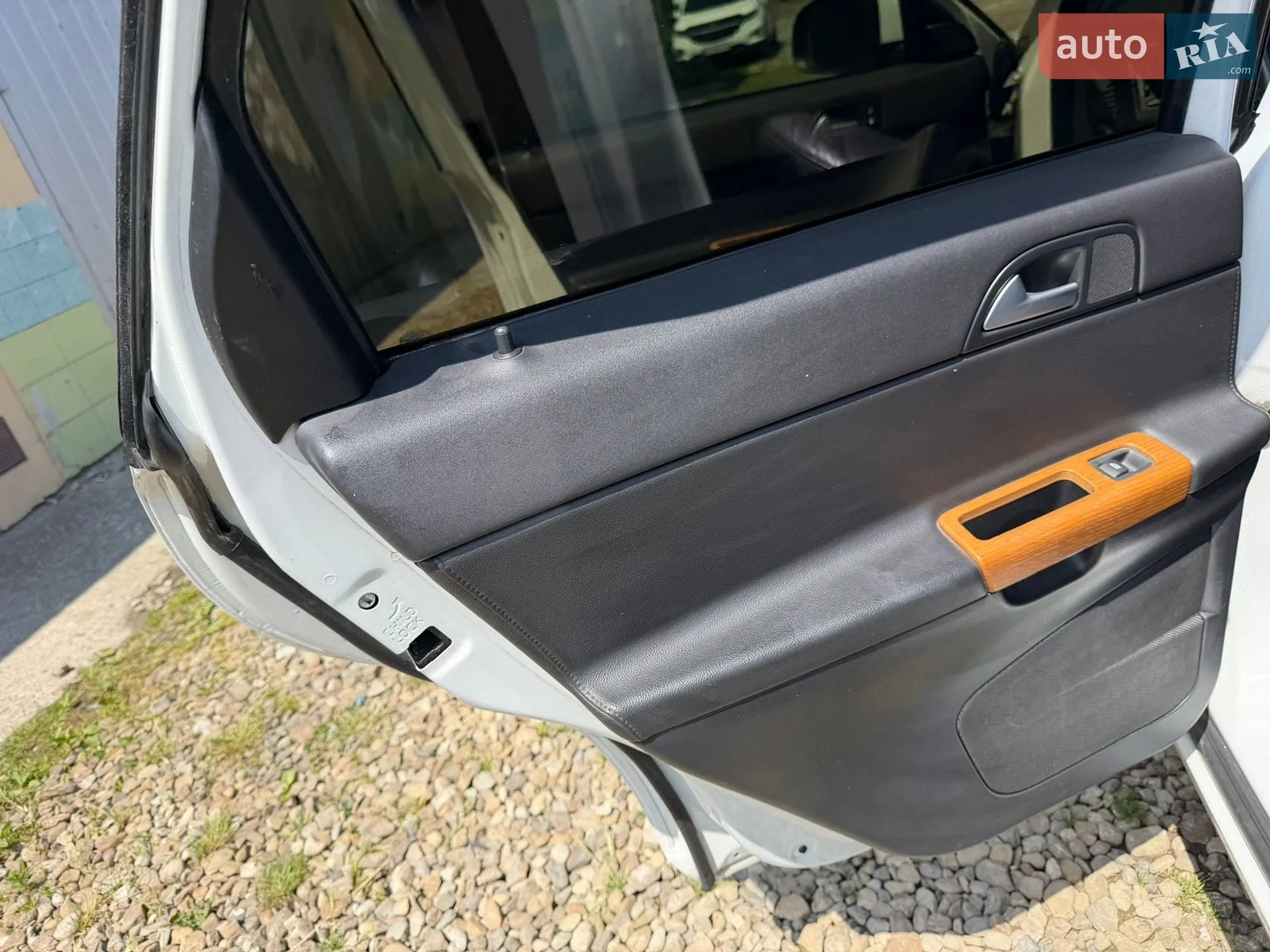 2010 Volvo V50 - мініатюра 35