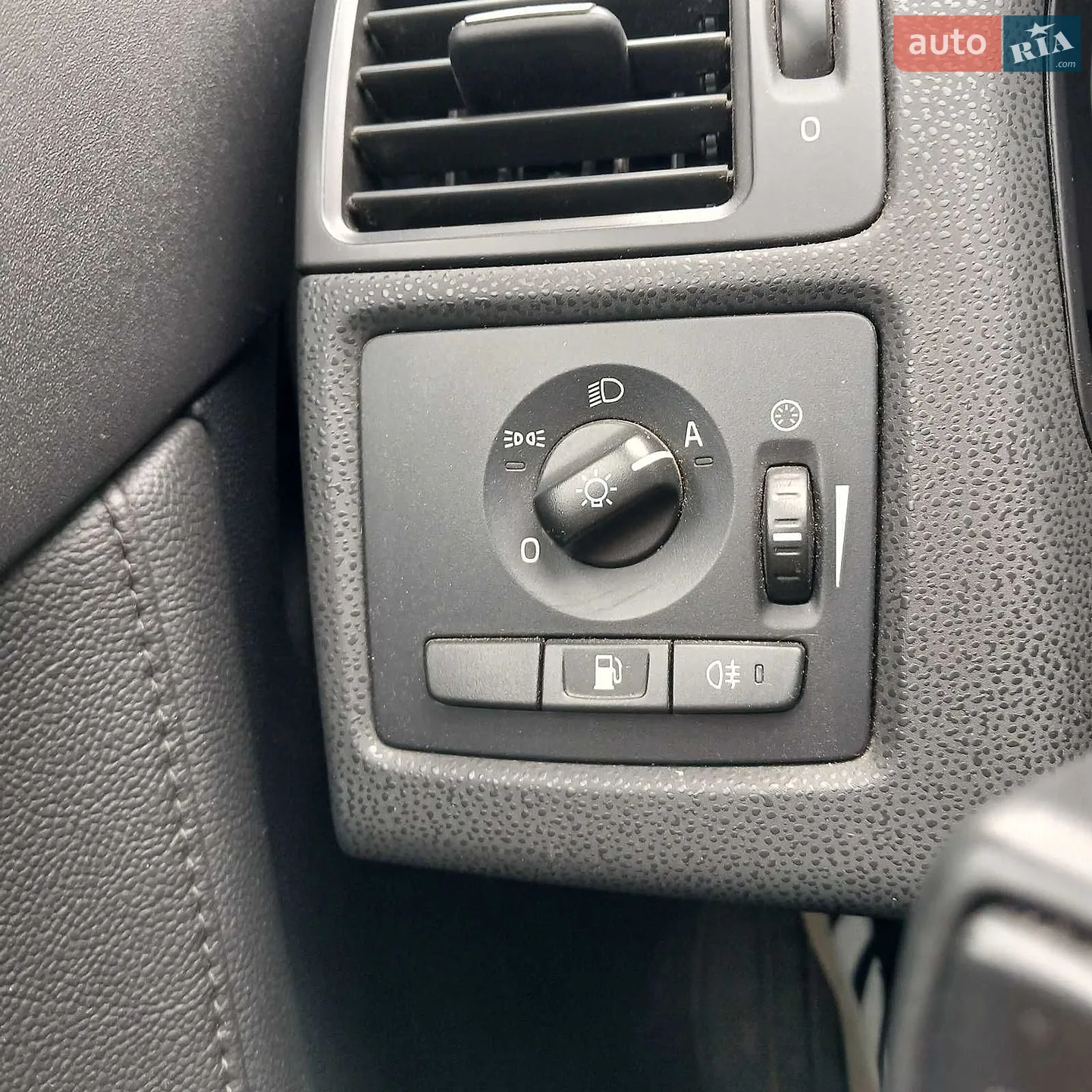 2011 Volvo V50 - мініатюра 20