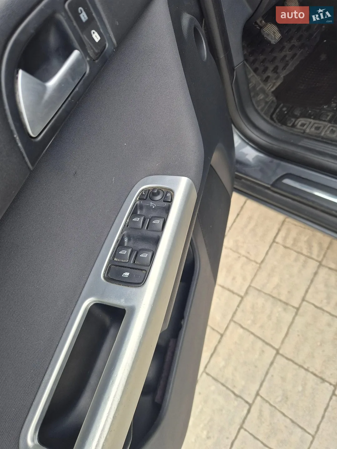 2011 Volvo V50 - мініатюра 13