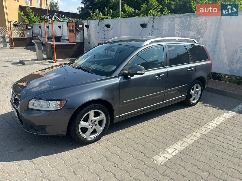 Volvo V50 2011