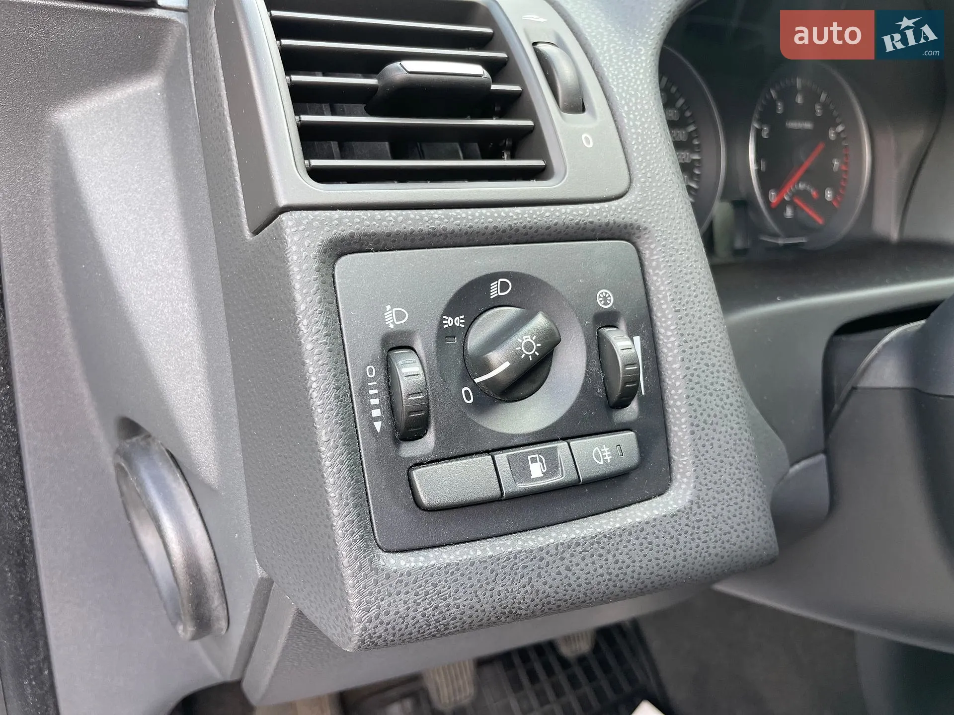 2010 Volvo V50 - мініатюра 14