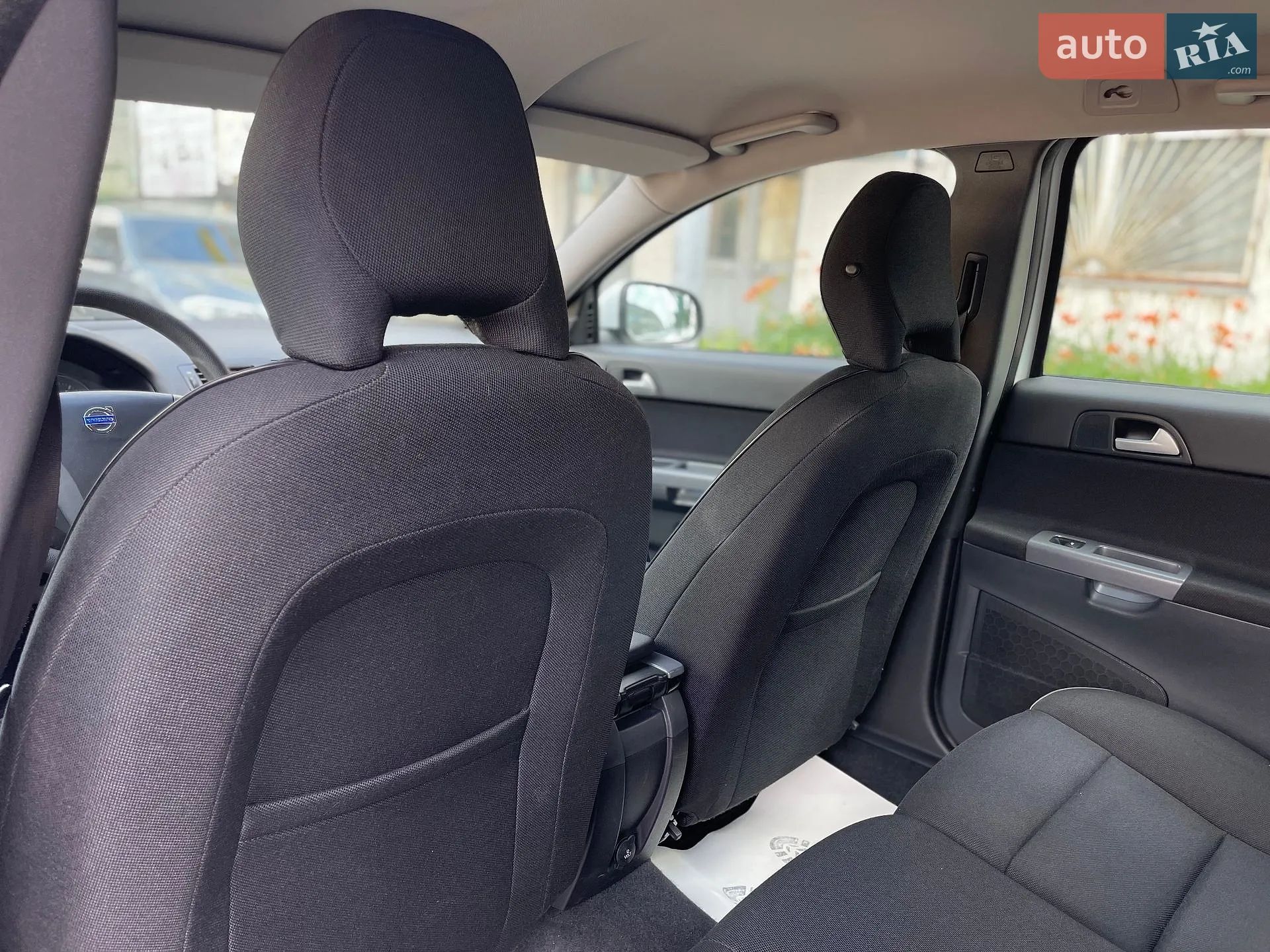 2010 Volvo V50 - мініатюра 26