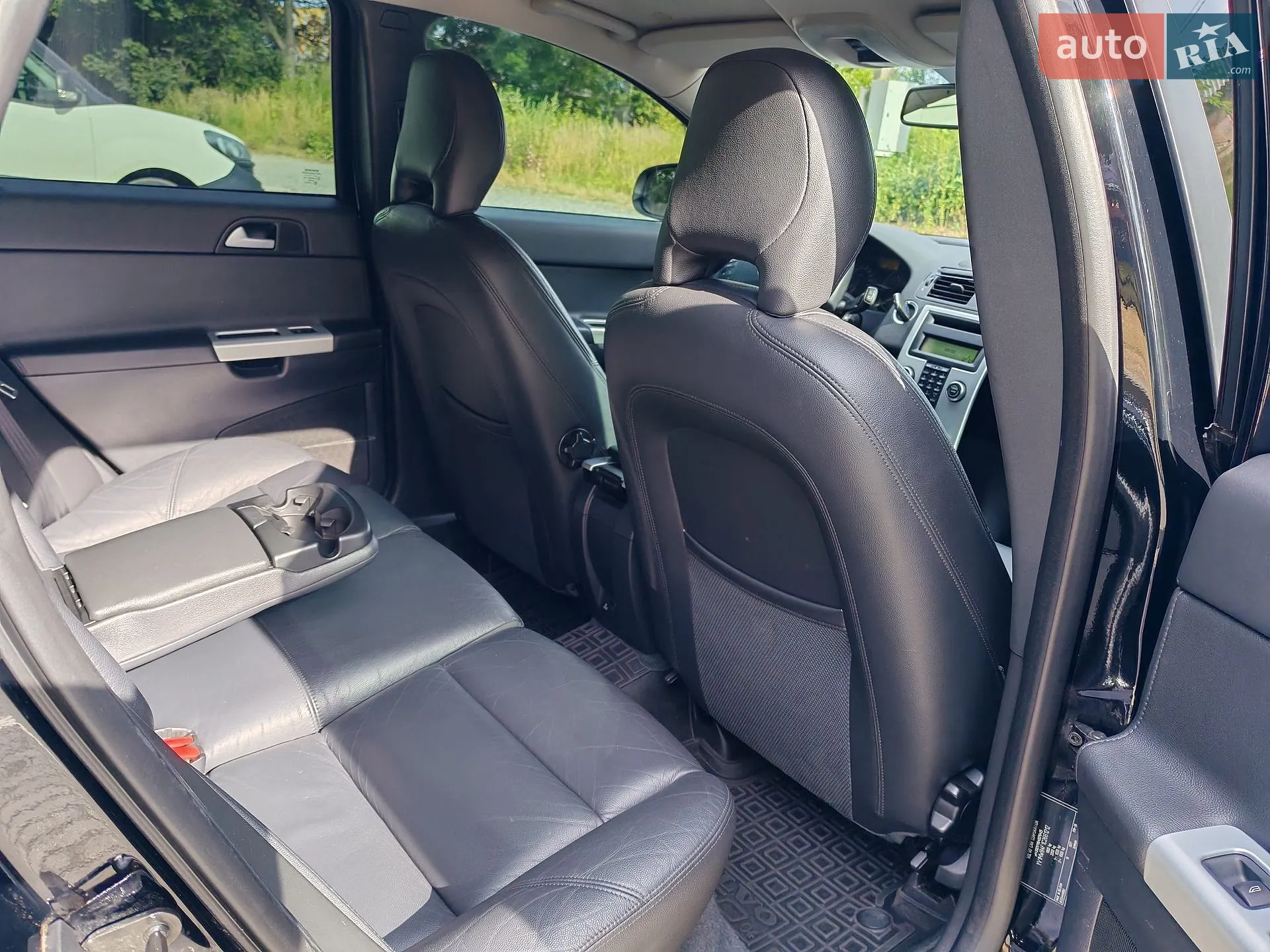 2011 Volvo V50 - мініатюра 18