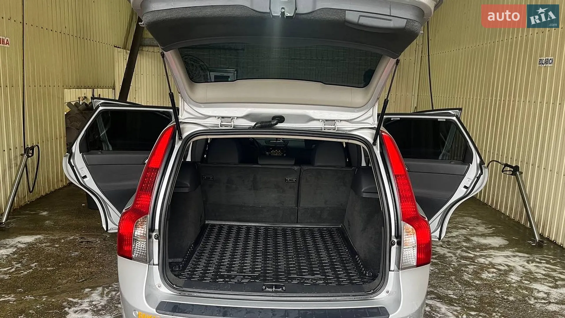 2010 Volvo V50 - мініатюра 9