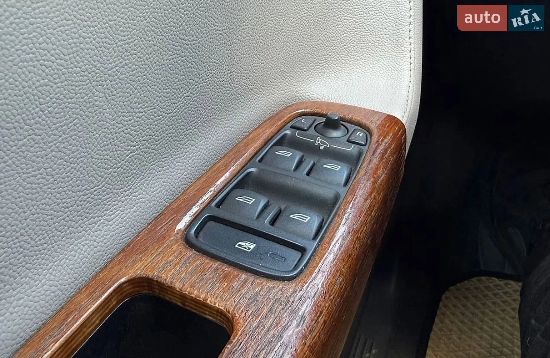2010 Volvo V50 - мініатюра 34