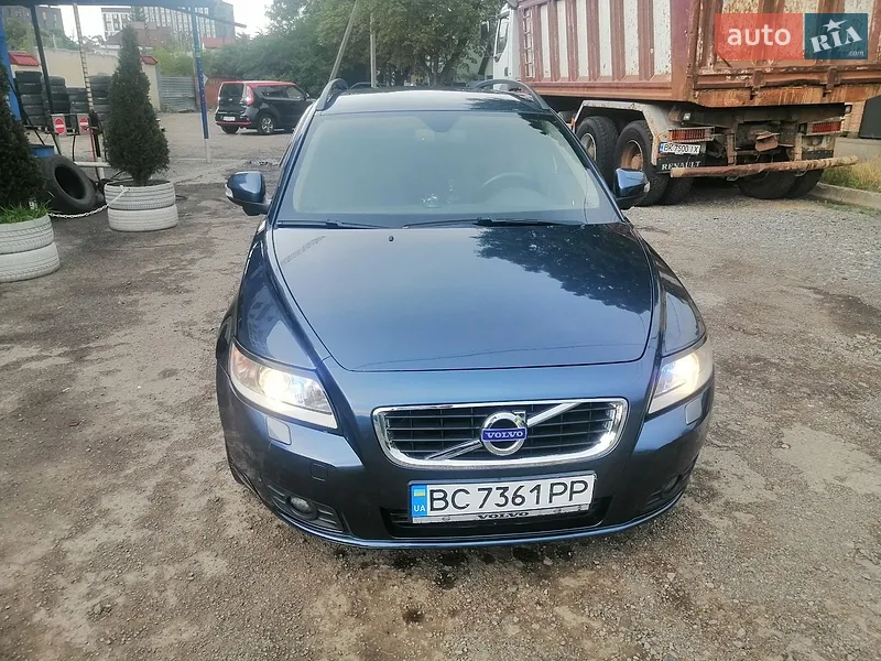 Volvo V50 2010