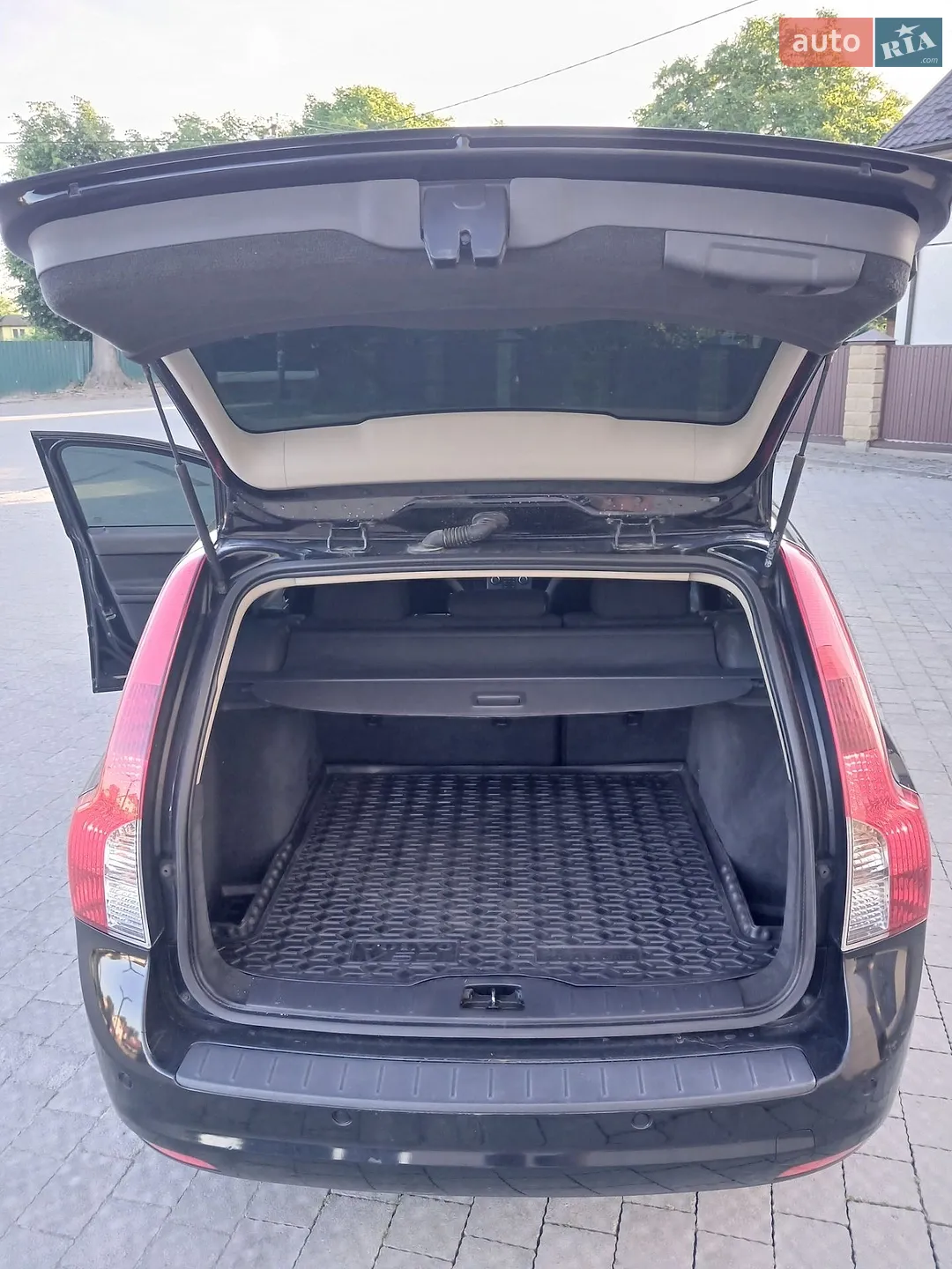 2011 Volvo V50 - мініатюра 15