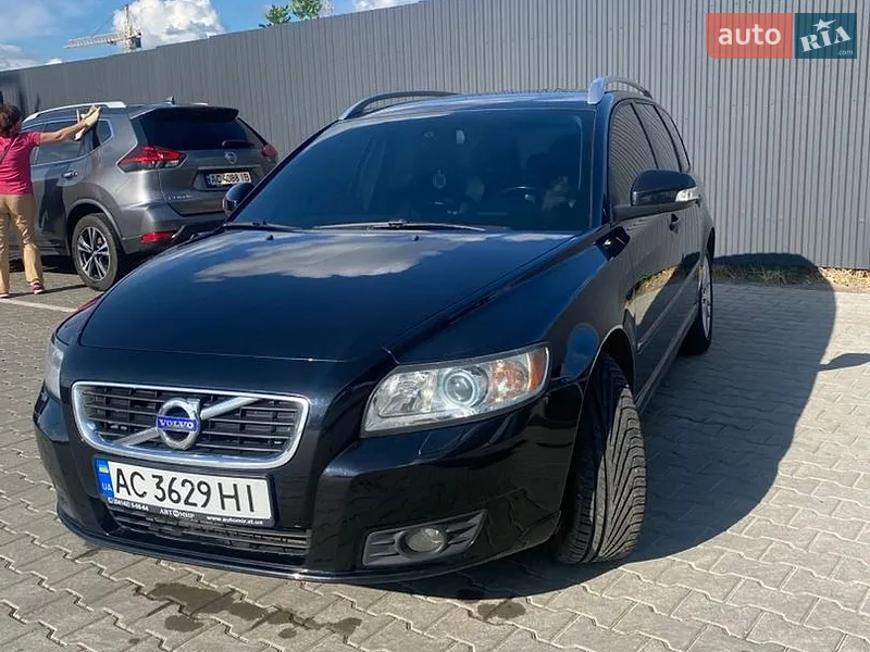 Volvo V50